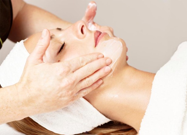Special Facial Massage with Vitamin